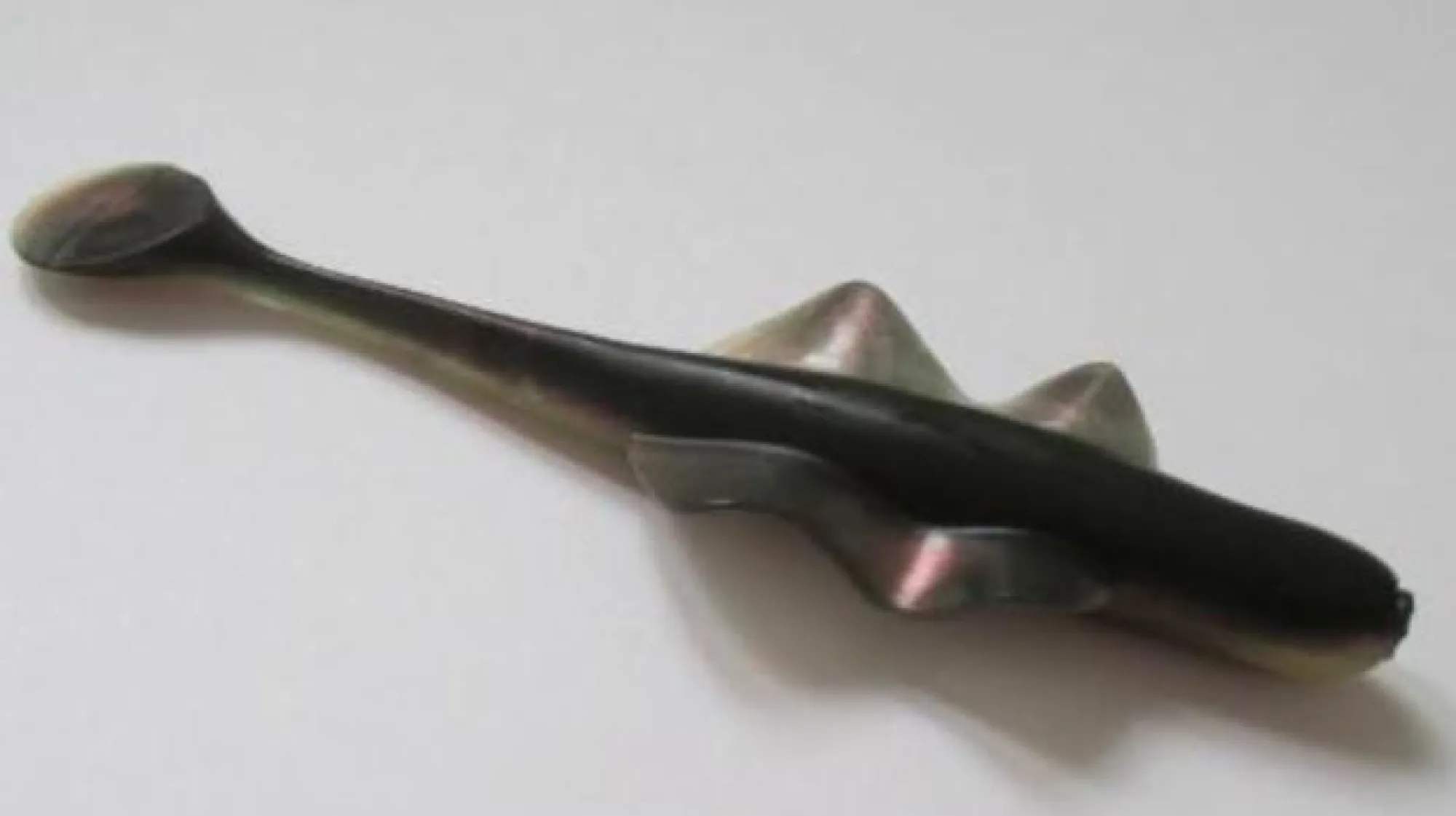 Best Harri Lindberg Aaltonen musta violetti 4" 100mm 6,1g 7kpl