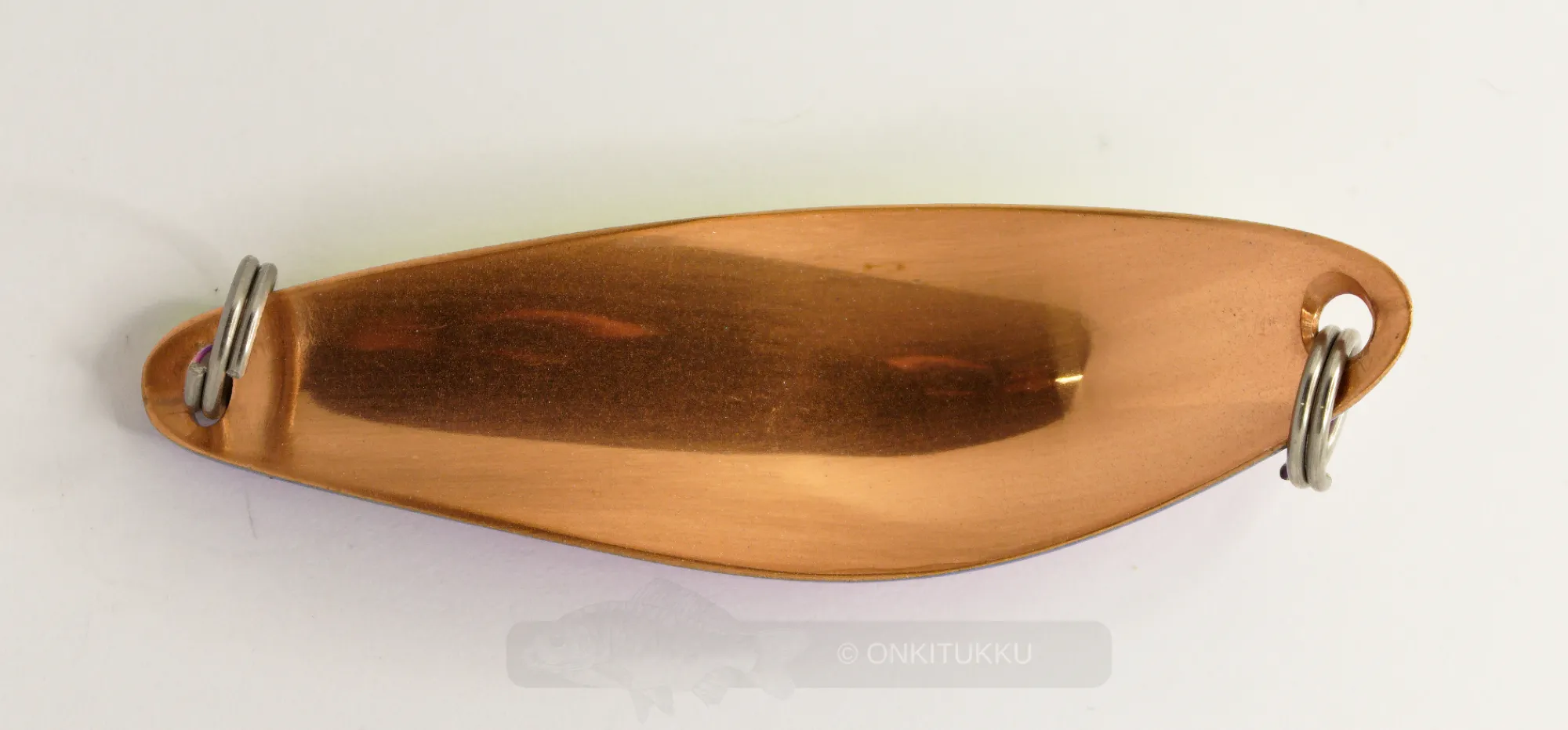 Best Kapun taimen uistin 68mm 15g väri 10