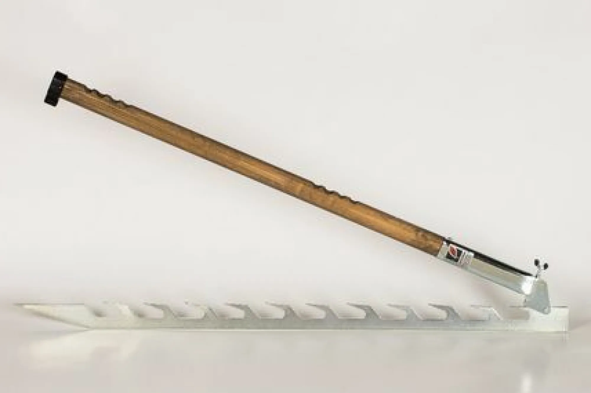 Laxström Jääsaha puuvarrella