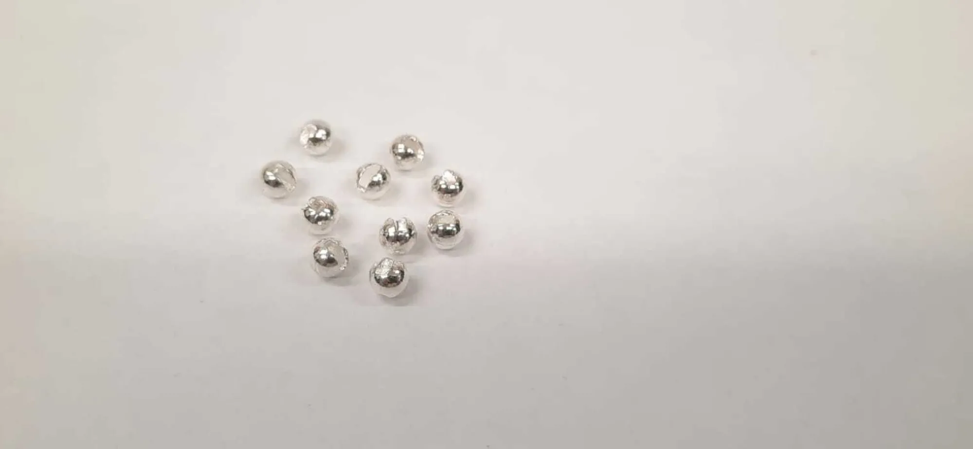 Online JIG Lovitettu volframikuula 2,5mm hopea 20kpl