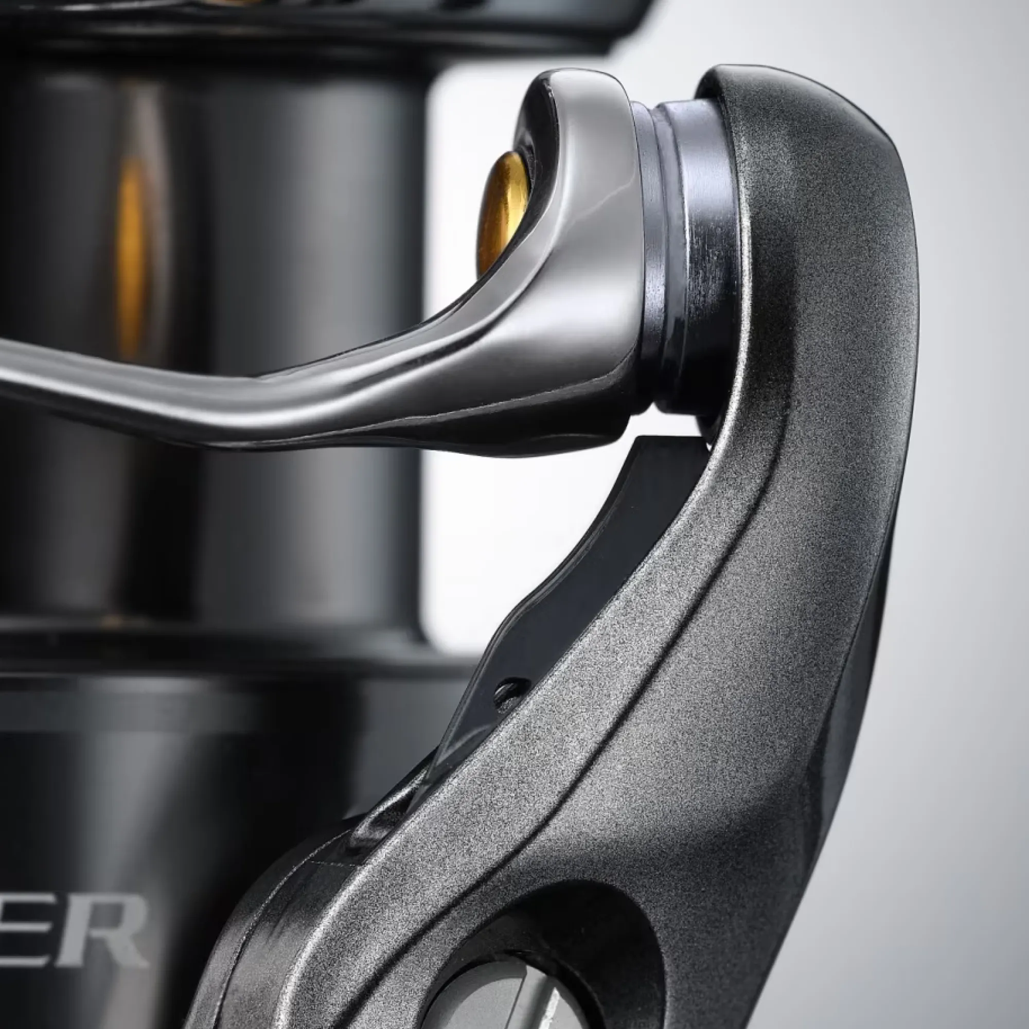 Hot Shimano Twin Power 2500 FE avokela